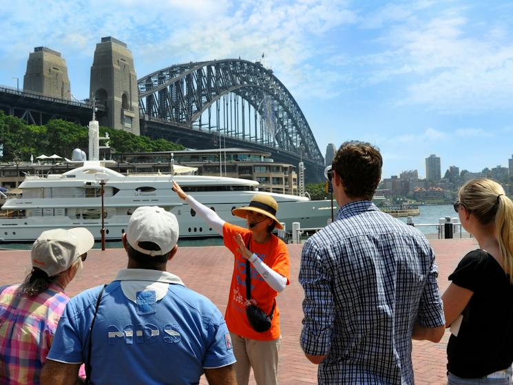 Sydney hotels and tours